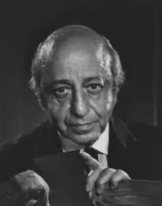 Yousuf Karsh yousuf karsh 1 603x765.jpg